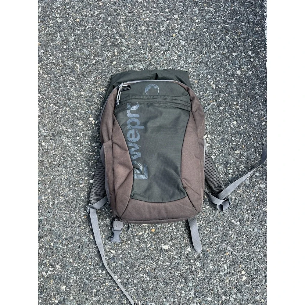 LowePro Photo Hatch 16L AW Backpack Gray